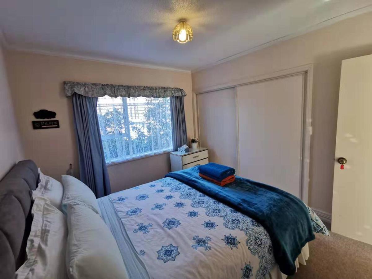 Large Private Room In Modern Stylish House Dunedin Esterno foto